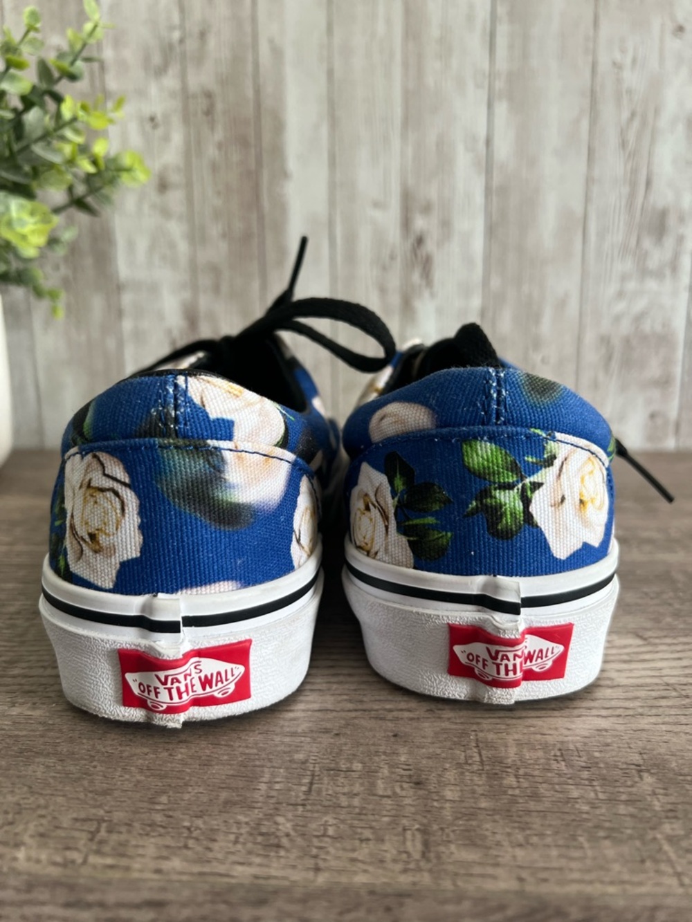 Vans Blue Romantic Floral Blue Lapis Sneakers Lace Up Unisex M5.5, W7 - Picture 5 of 7